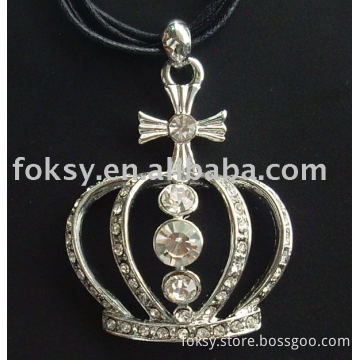 Cross pendant